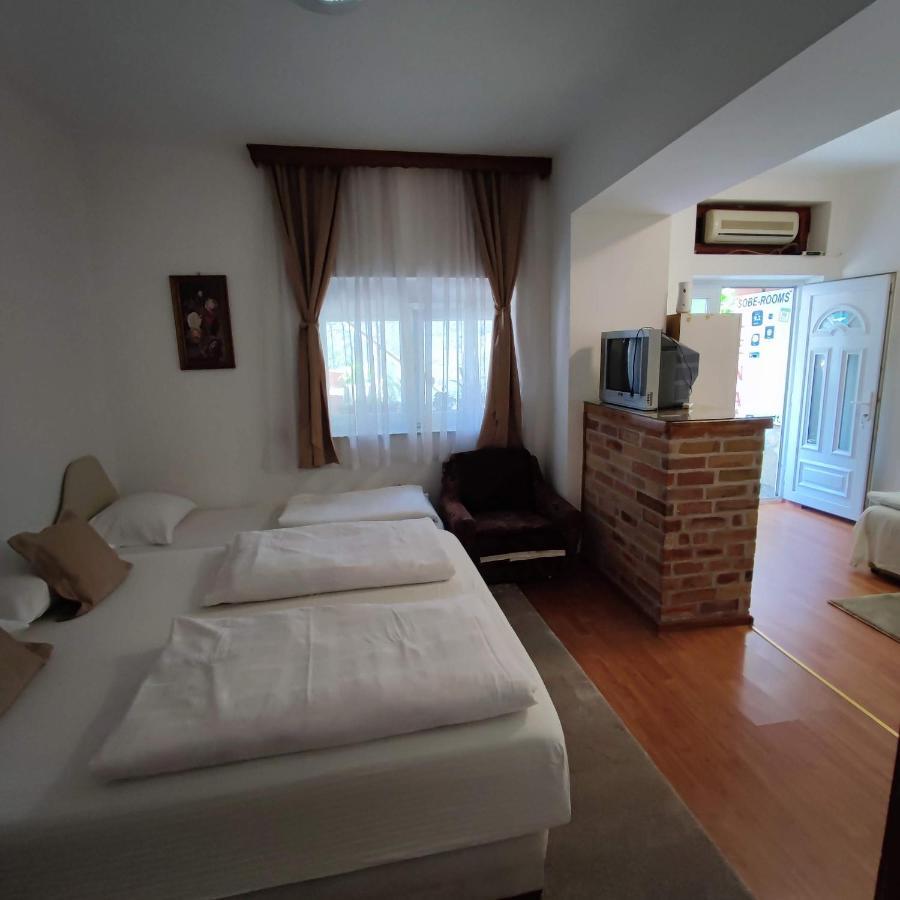 Apartments And Rooms Lena Mostar Exterior photo